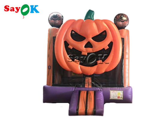 Người lớn nhảy lâu đài dưa leo Halloween bơm lên